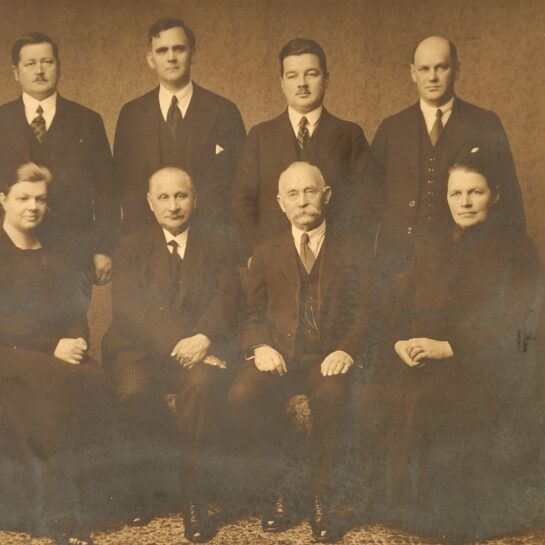 Kansanopistoyhdistyksen johtoryhmä vuonna 1932.