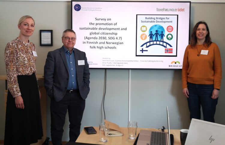 Rilli Lappalainen, Anni Henricson, and Brita Phuthi presented the results of the sustainability study conducted within the Building Bridges project at the Nordic Summit in Stockholm on 14 April 2026.